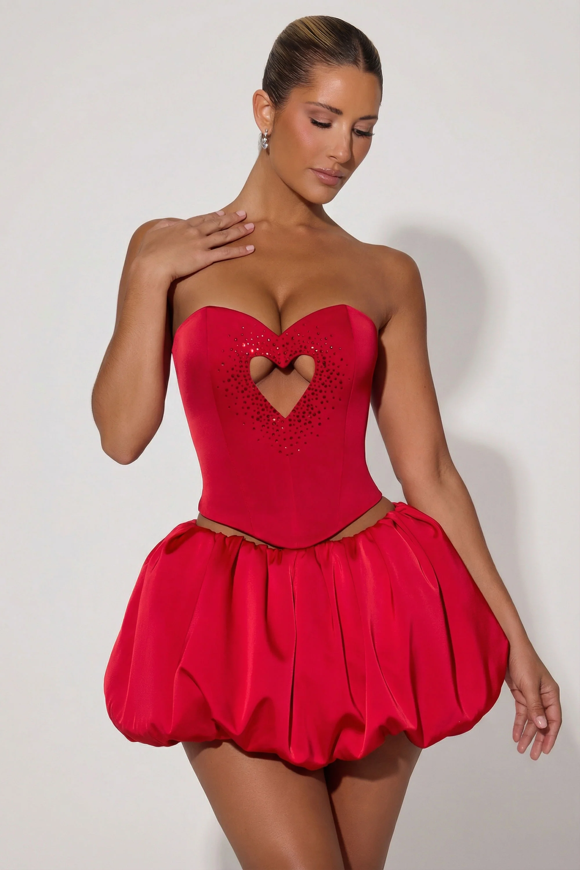 Embellished Heart Cut-Out Strapless Corset Top in Red - Image 4