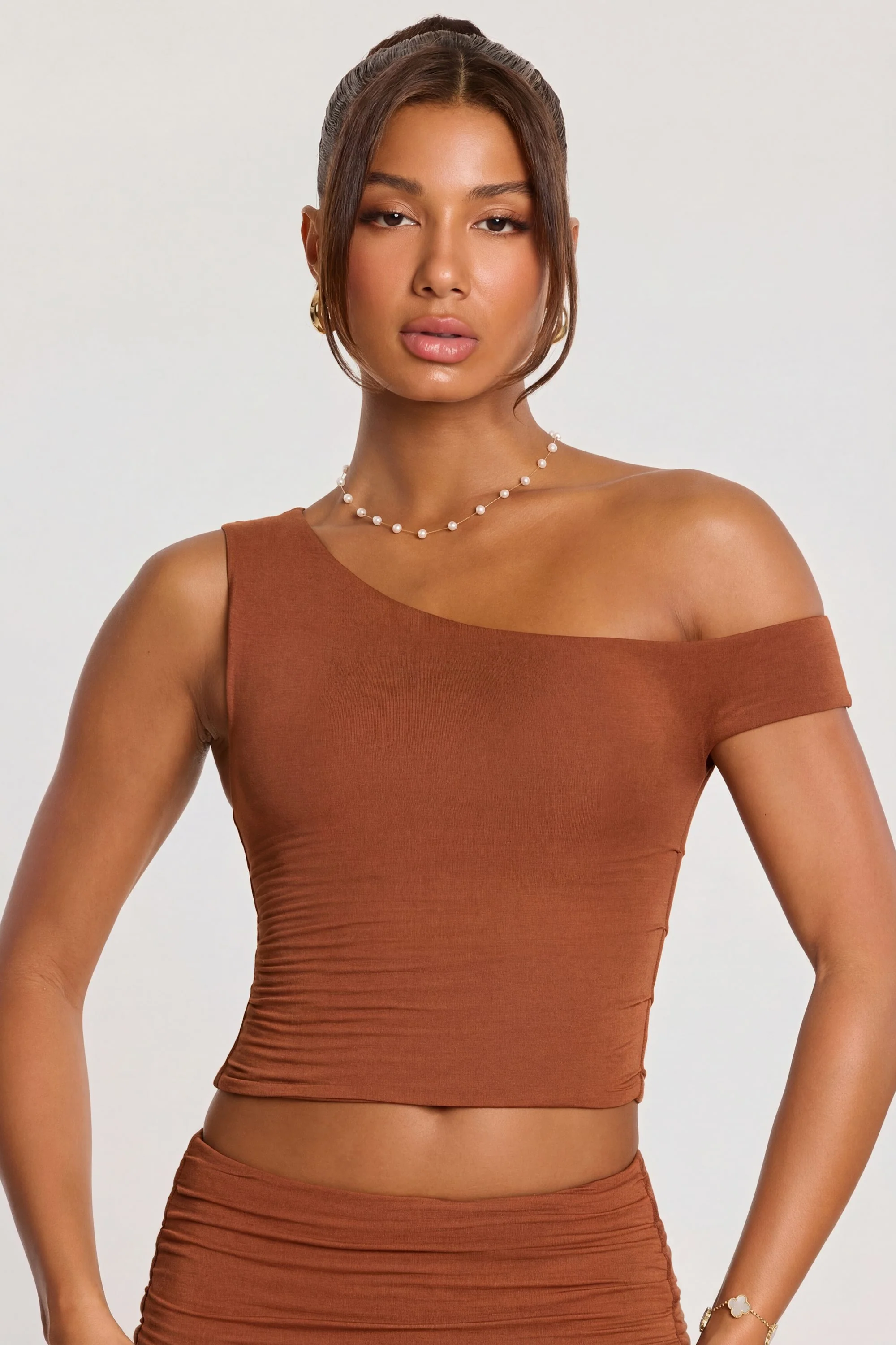 Mid Rise Modal Cashmere Blend Trousers in Chestnut Brown - Image 7