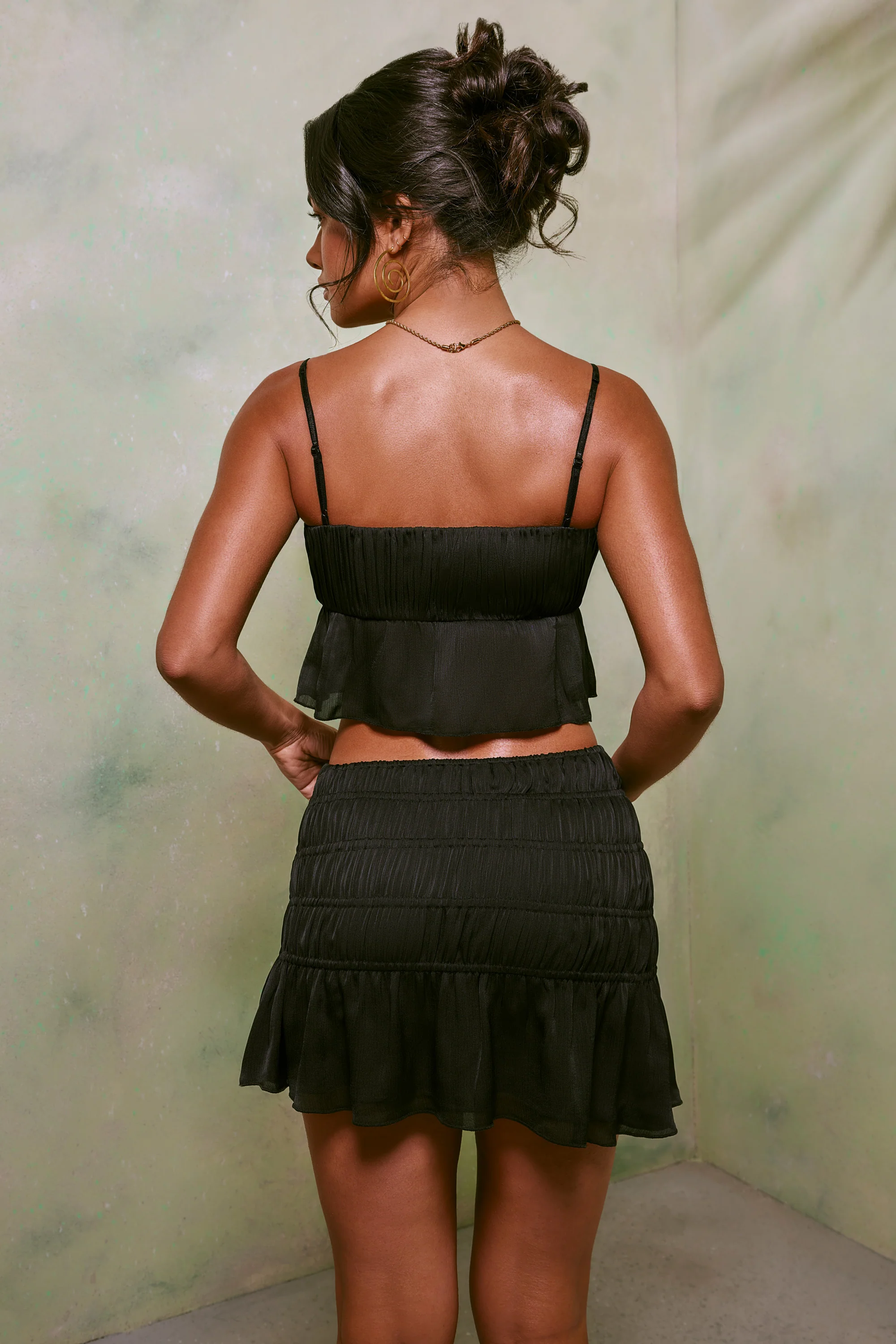 Shirred Thigh High Split Mid Rise Mini Skirt in Black - Image 2