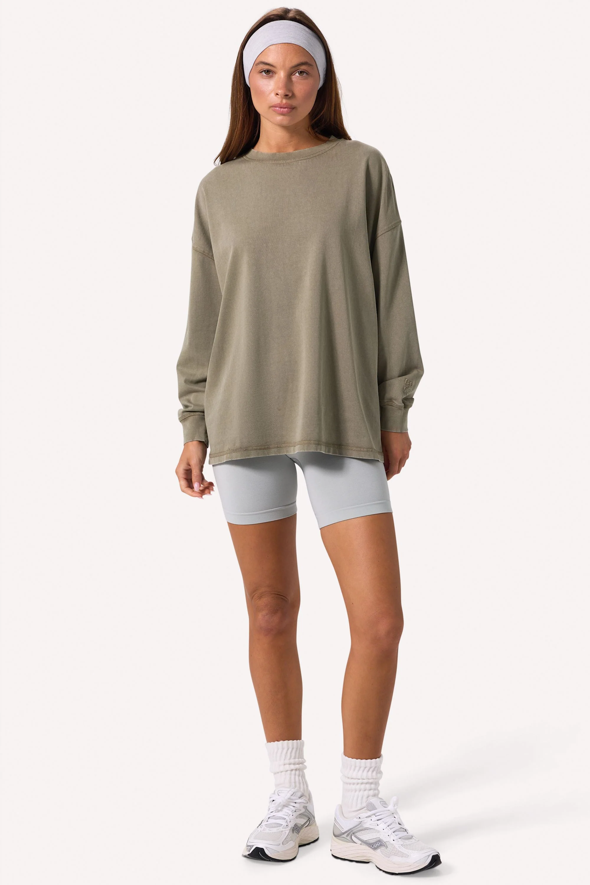Acid Wash Long-Sleeve Oversized T-Shirt in Light Green - Image 4