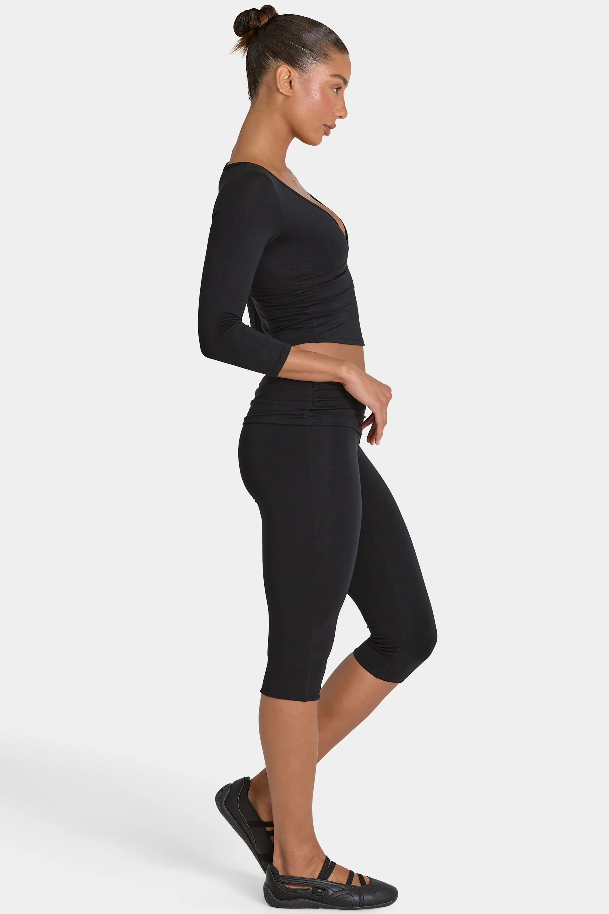 ButterCloud™ Capri Leggings in Black - Image 3