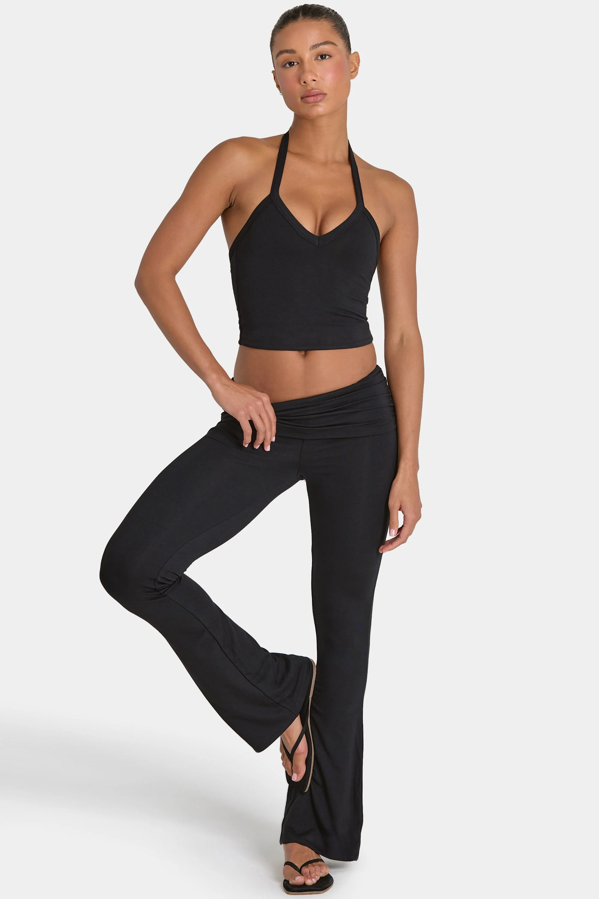 ButterCloud™ Flared Leggings in Black - Image 4