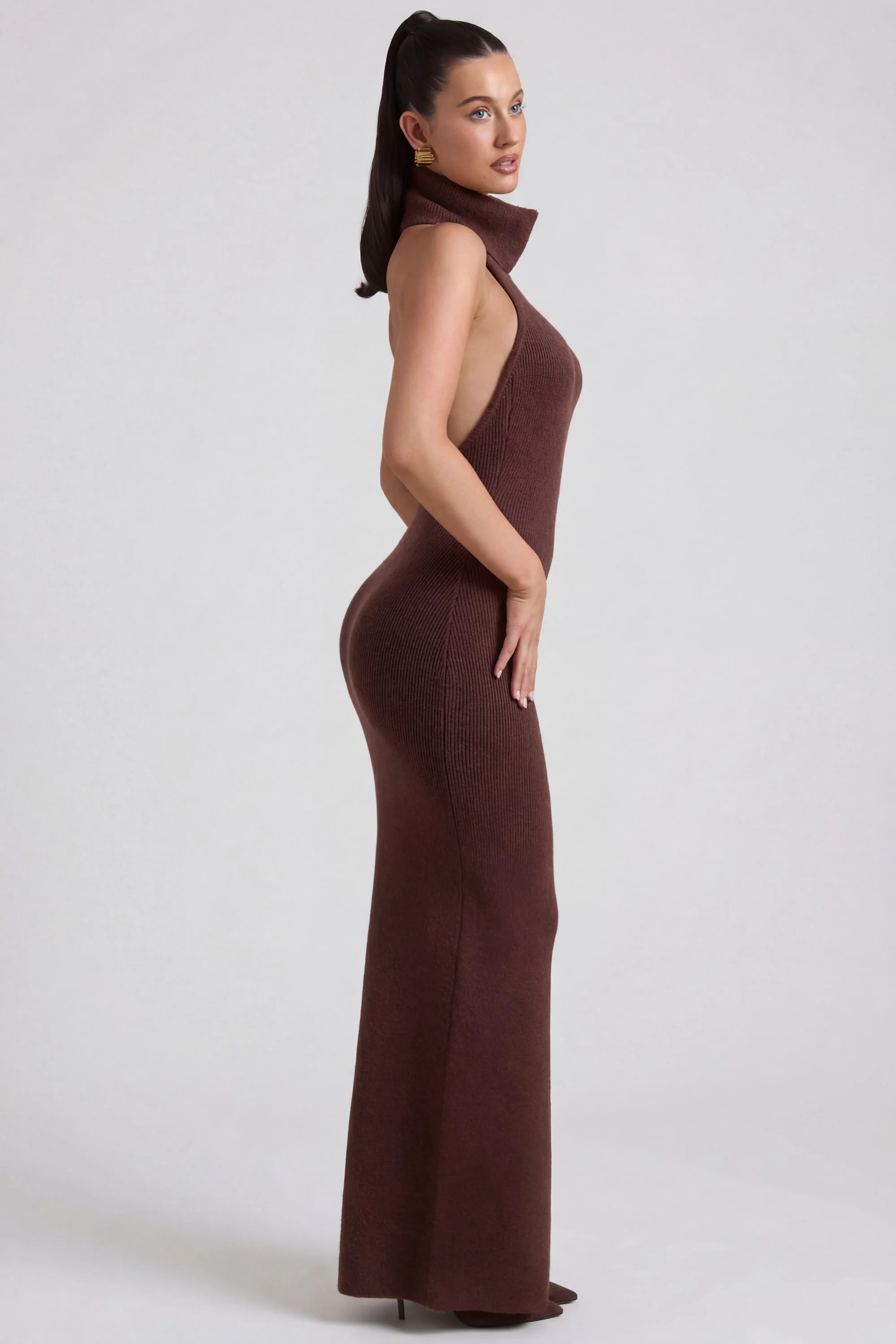 Ribbed-Knit Turtleneck Backless Maxi Dress in Espresso - Image 3