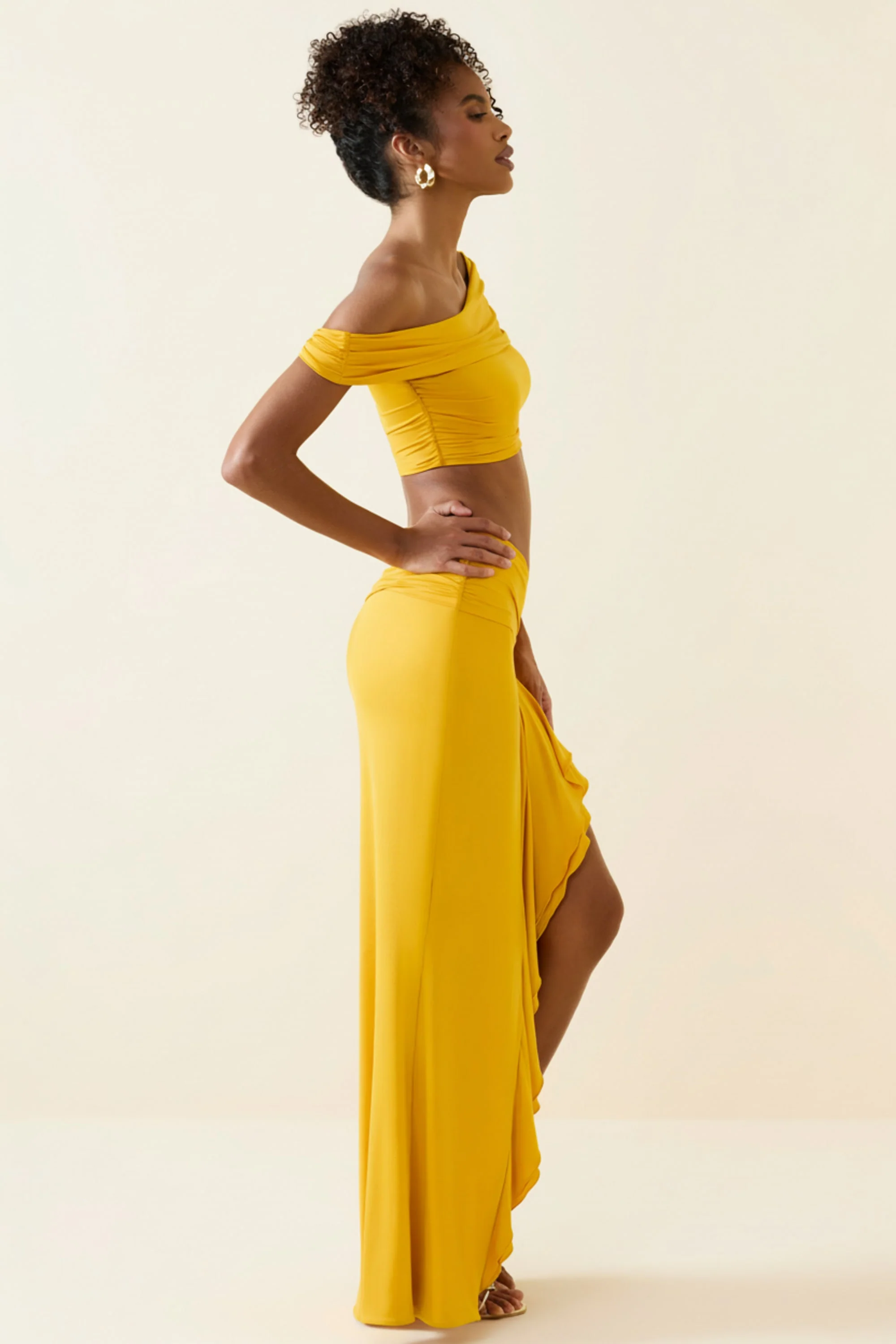 Asymmetric Ruffled Low-Rise Maxi Skirt in Golden Yellow - Image 3