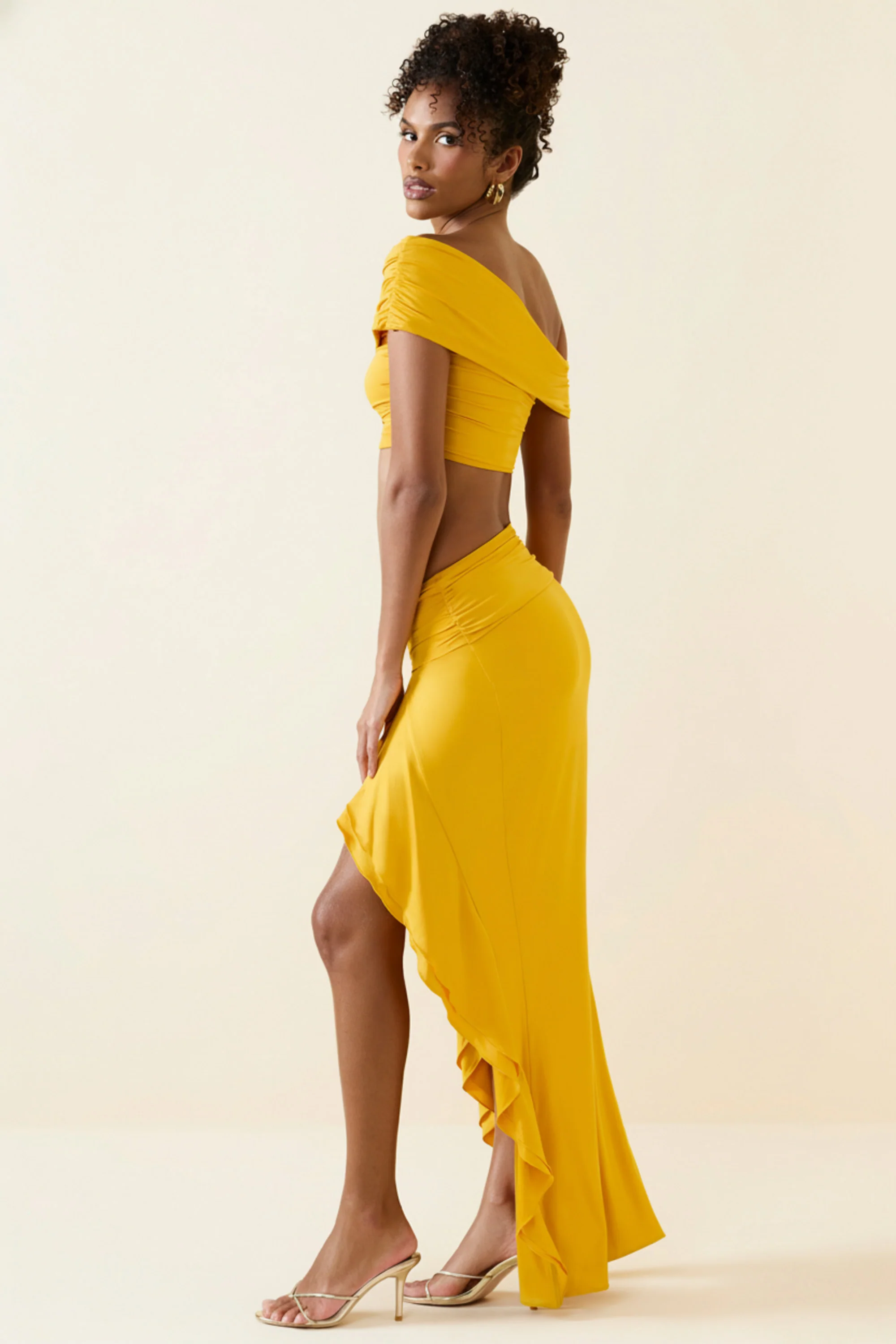 Asymmetric Ruffled Low-Rise Maxi Skirt in Golden Yellow - Image 5