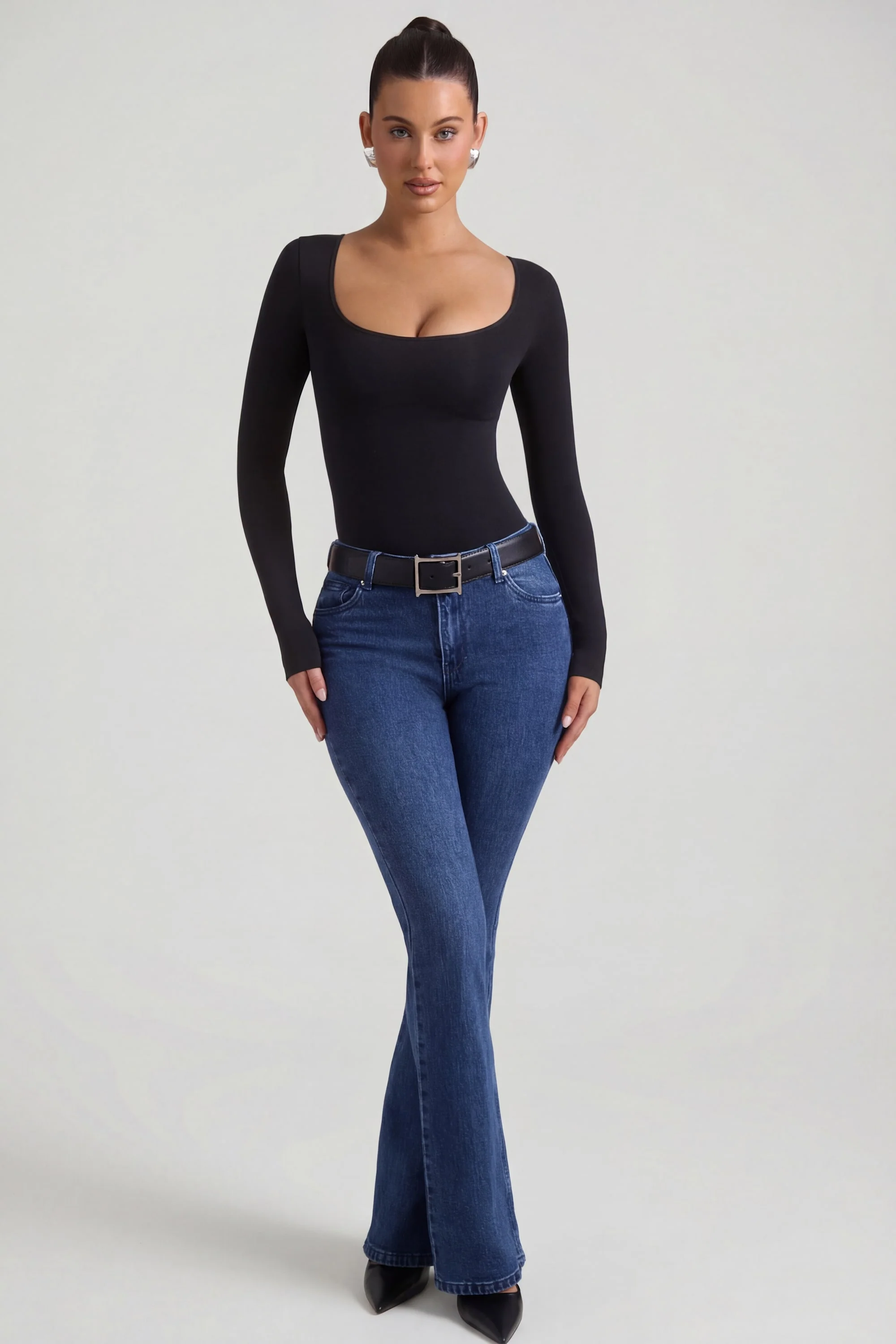 High-Rise Flared Jeans in Indigo Wash