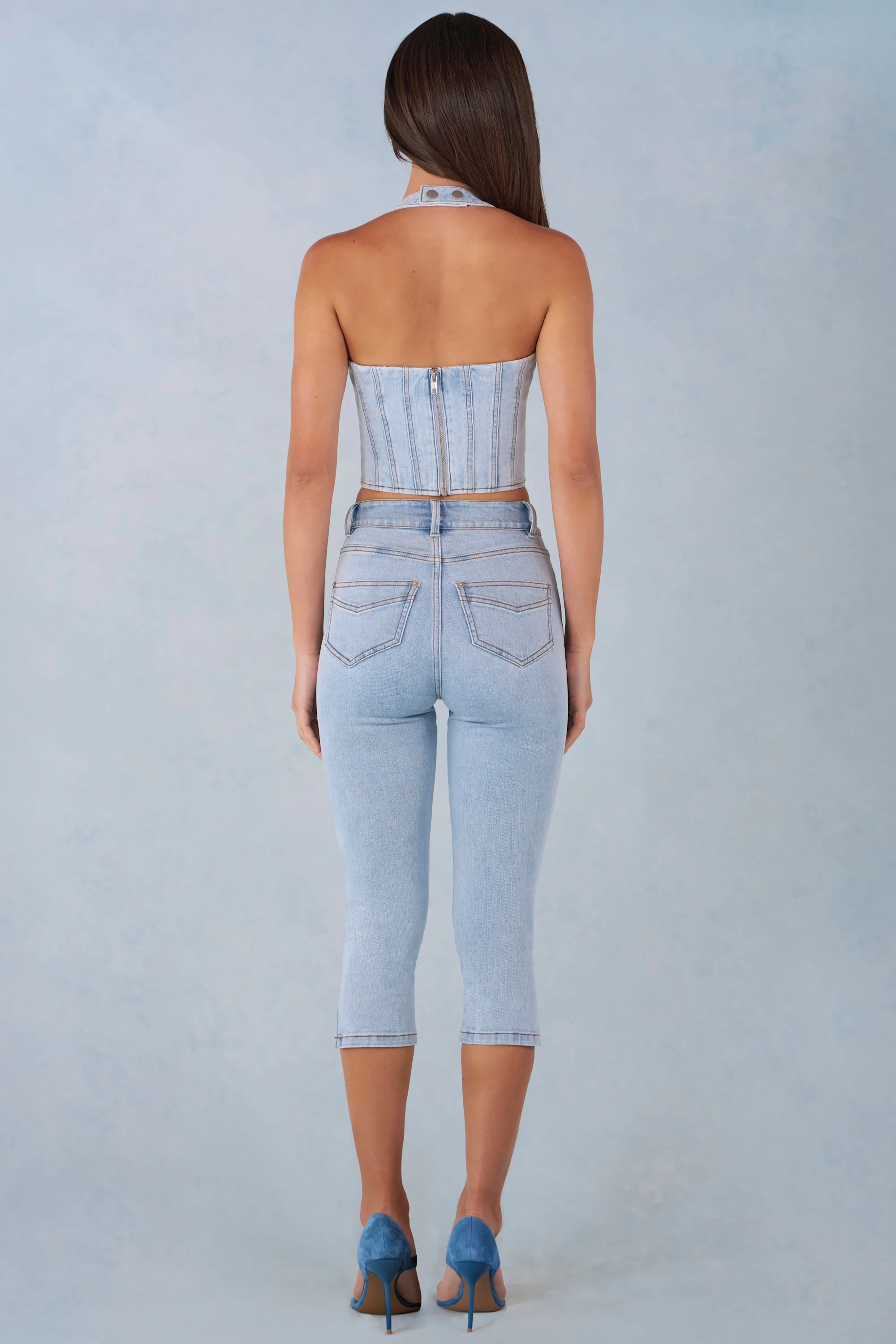 Mid-Rise Denim Capri Jeans in Light Denim - Image 5