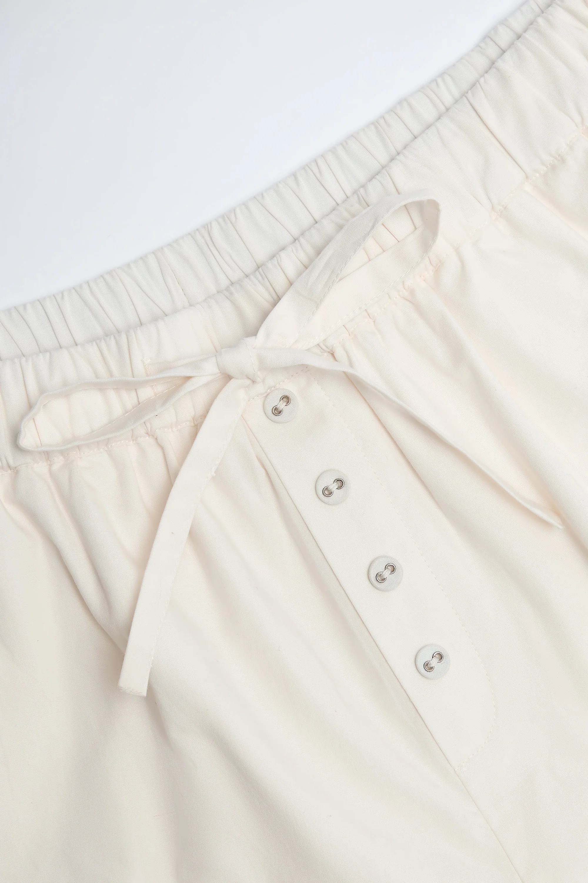 Mid-Rise Cotton-Poplin Shorts in White - Image 4