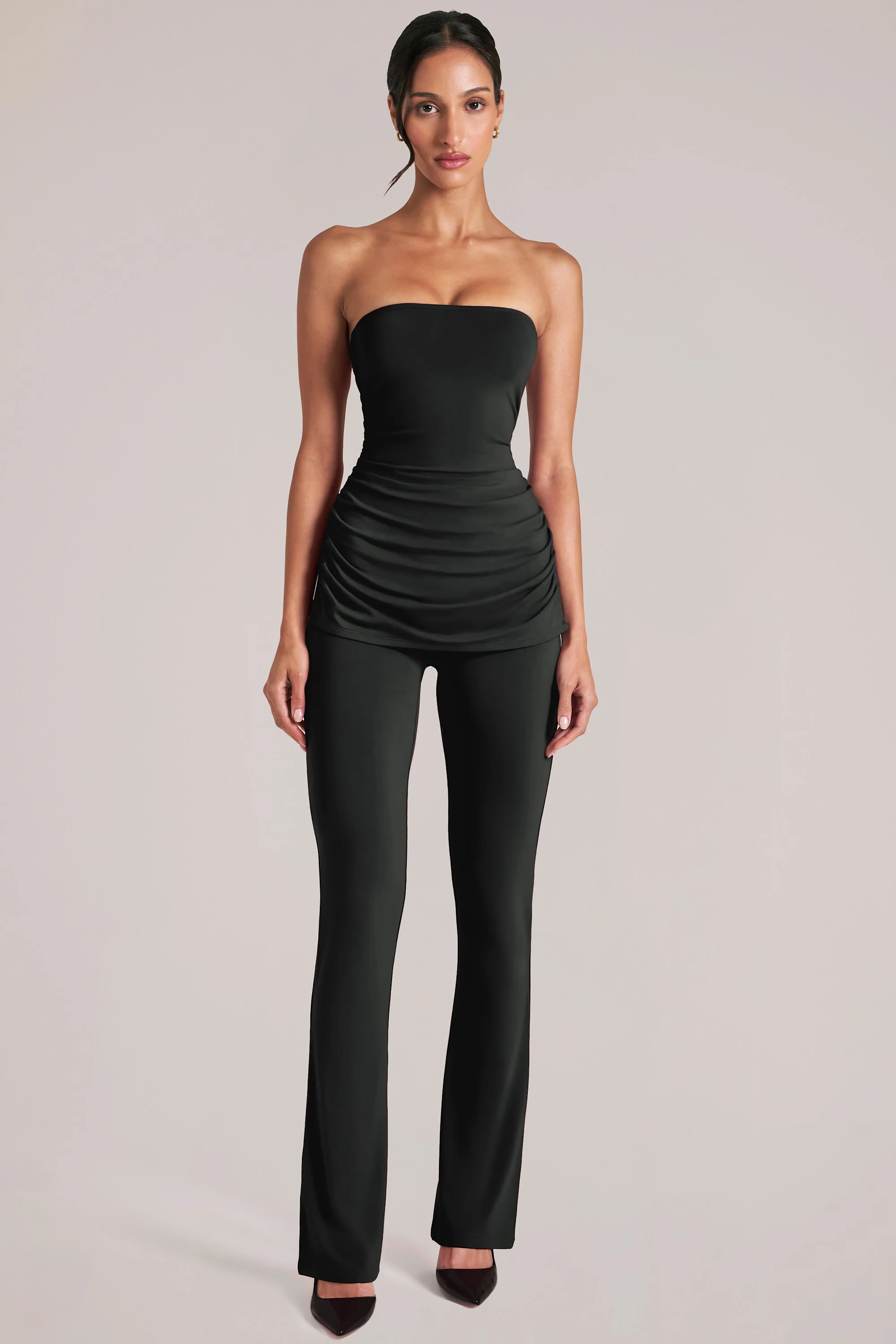 Mid-Rise Fitted Trousers  in Black - Image 4
