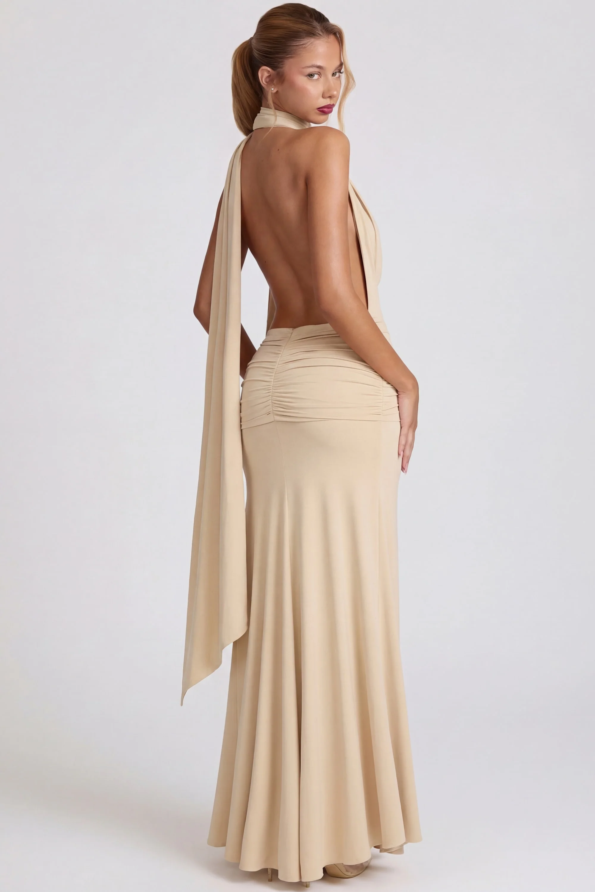 Soft-Jersey Plunge Halterneck Maxi Dress in Champagne - Image 8