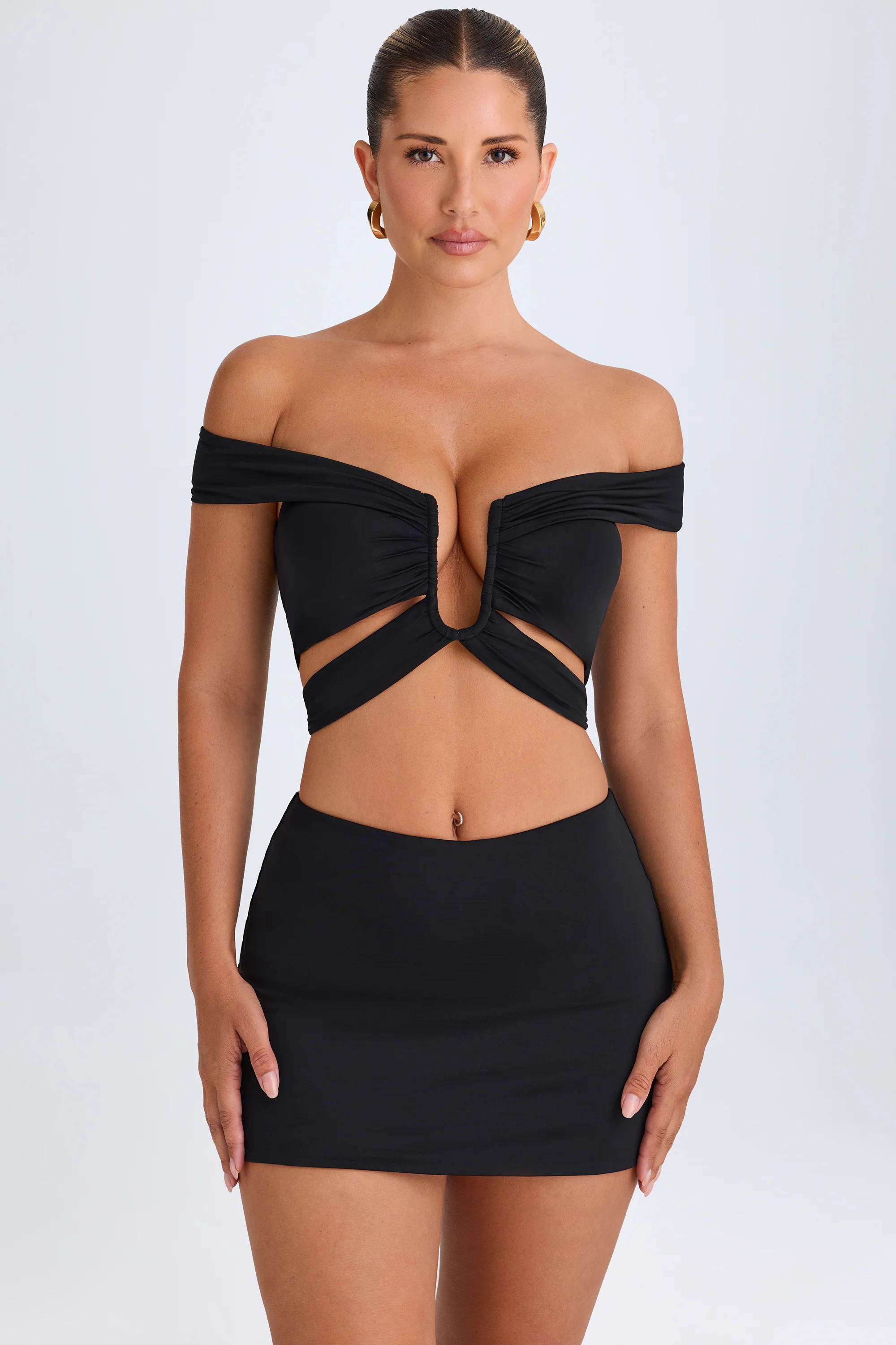 Mid-Rise Micro Mini Skirt in Black - Image 7