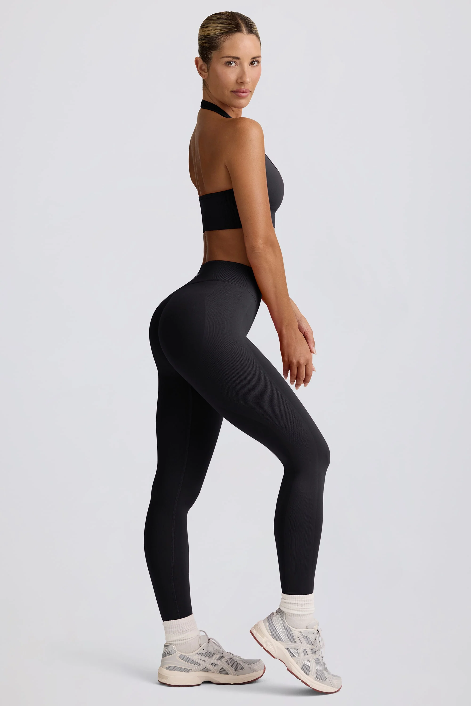 Define Luxe High-Waist Leggings in Black - Image 3