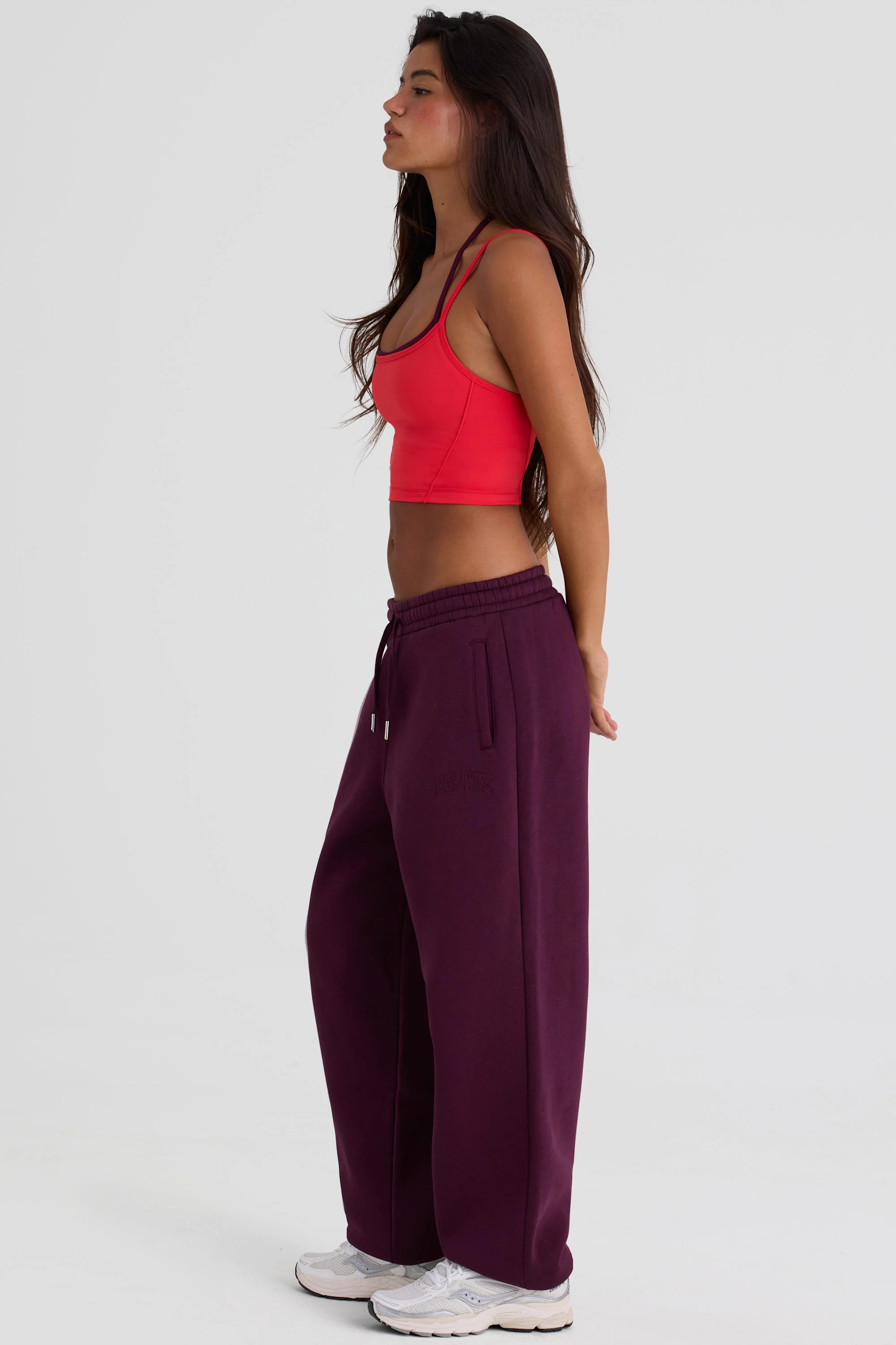 Brushed Cotton Jersey Mid-Rise Relaxed Joggers in Burgundy - Image 2