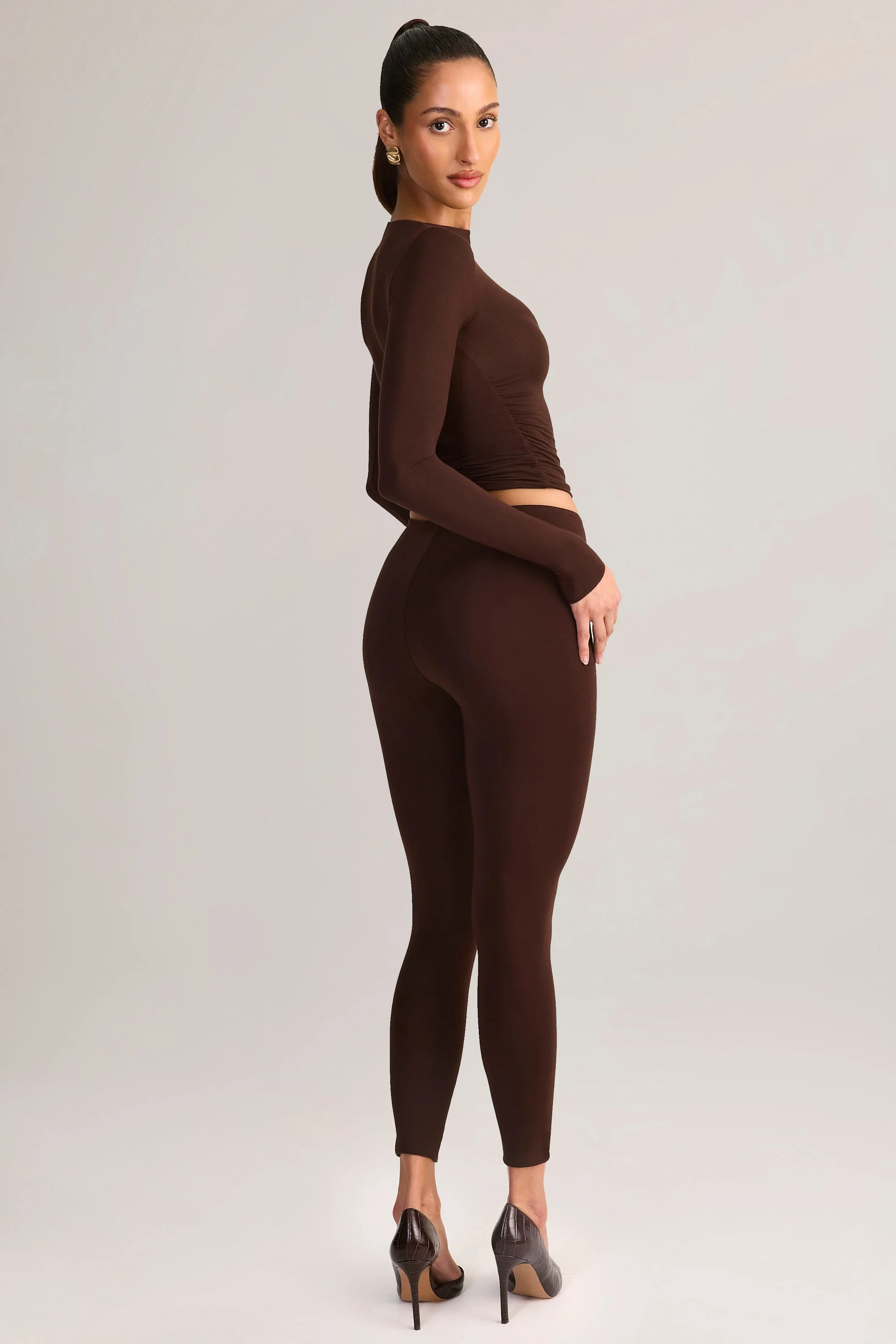 Modal Mid-Rise Cropped Leggings in Chocolate Brown - Image 5