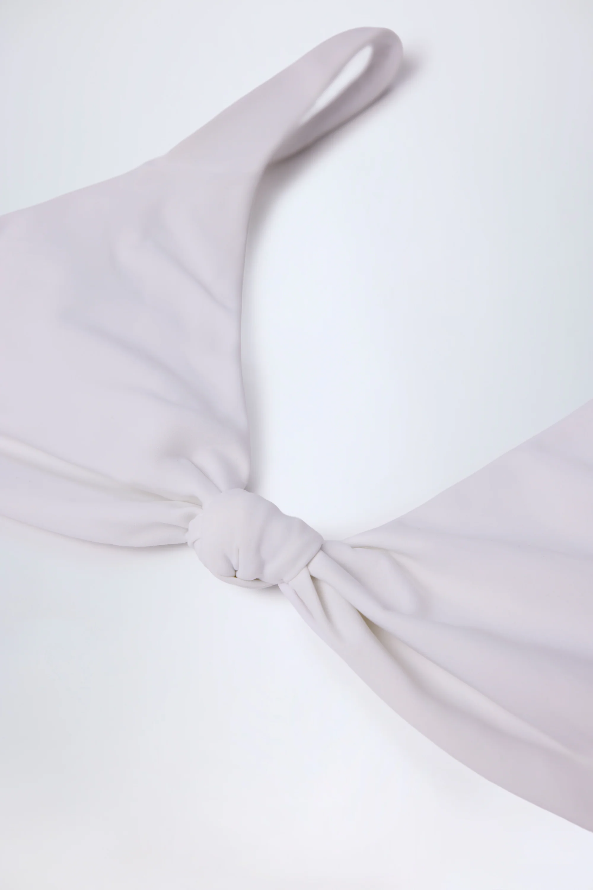 Knot-Detail Bikini Top in White - Image 6