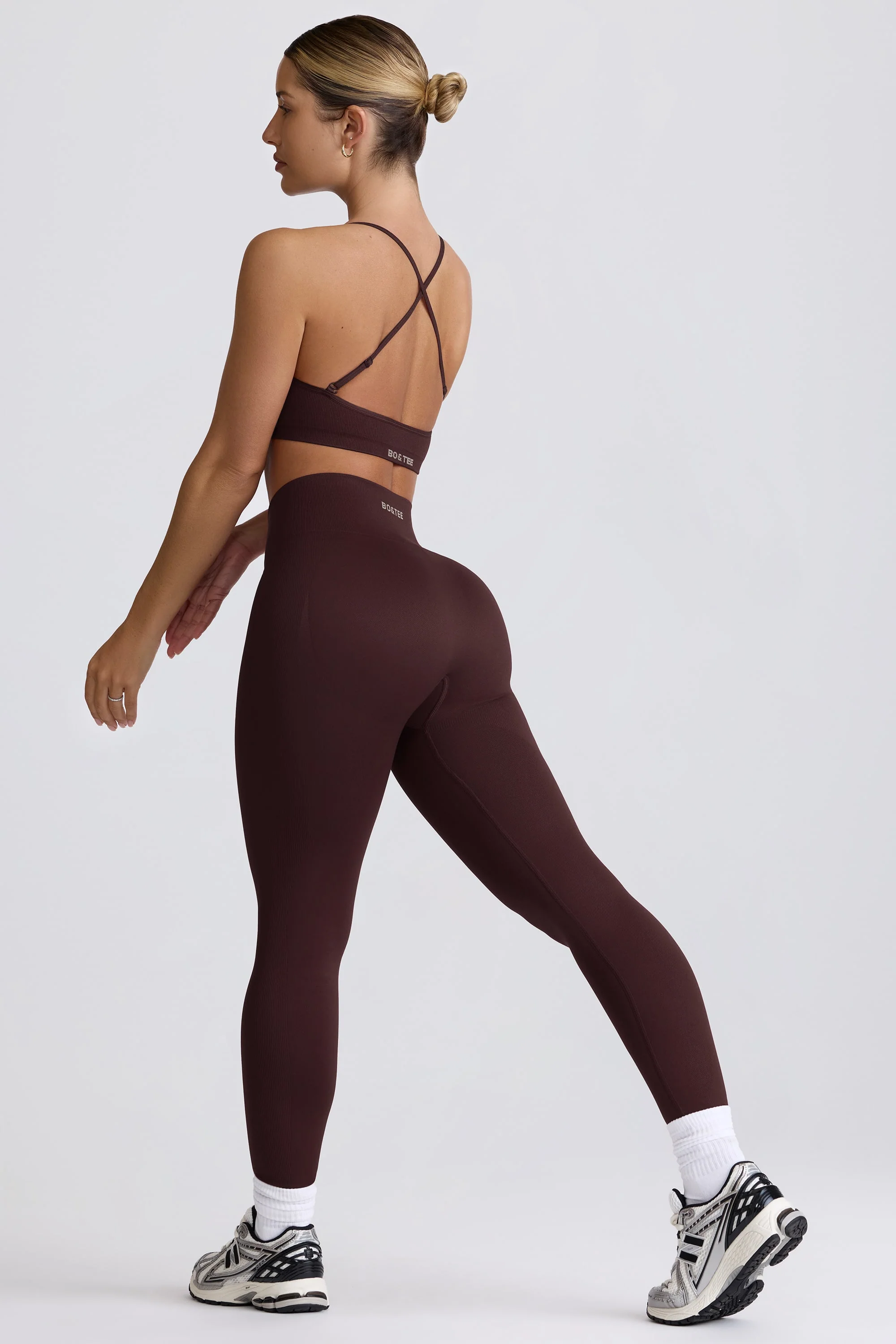 Super Sculpt Seamless Leggings in Chocolate - Image 10