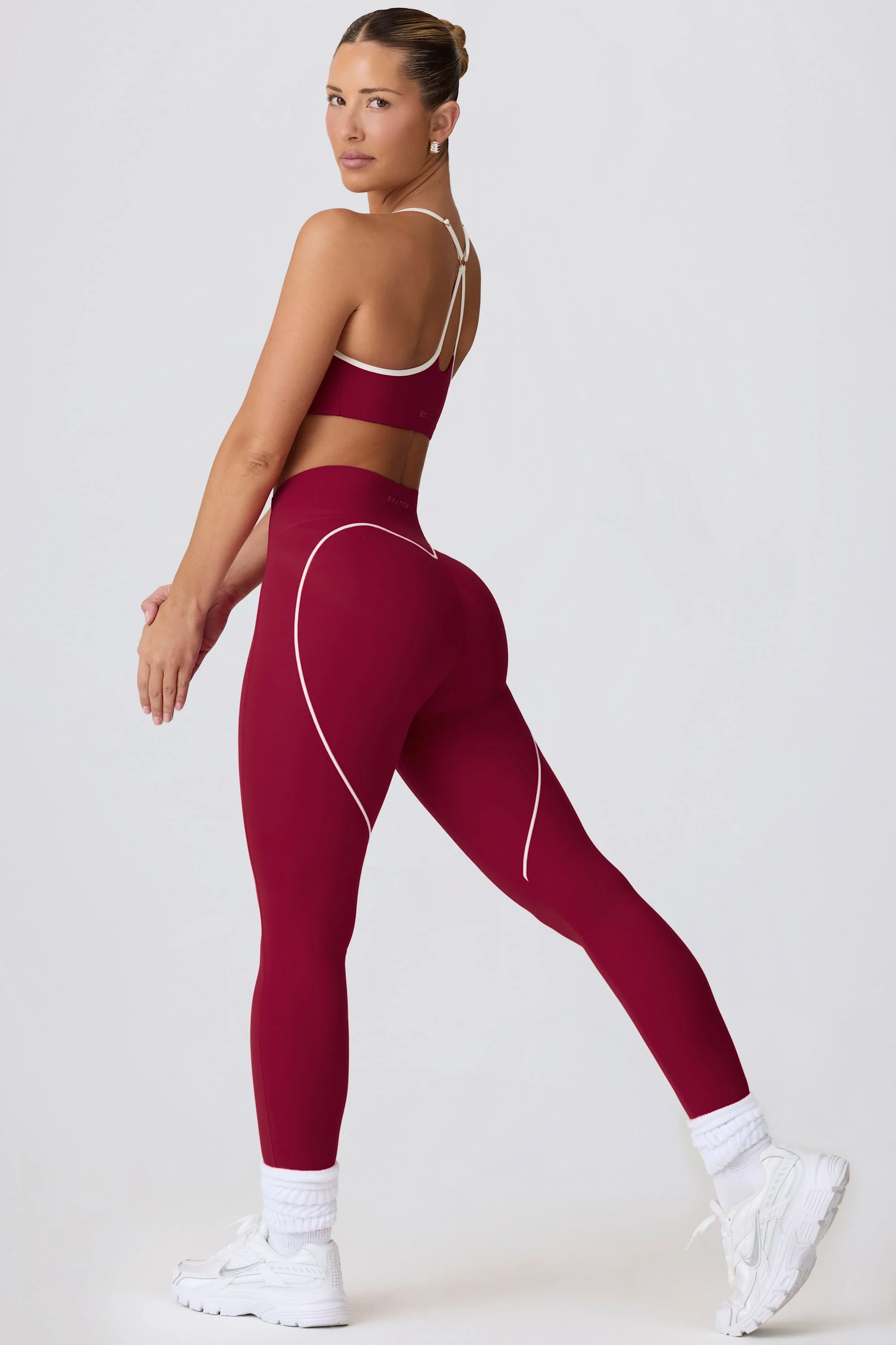 Soft Active Mid-Rise Leggings in Cherry - Image 6