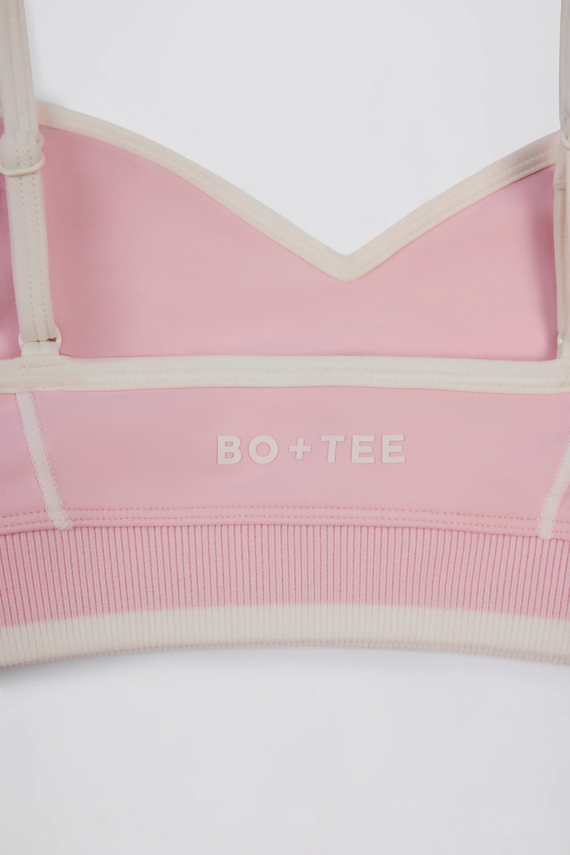 Soft Active Sweetheart-Neck Contrast Sports Bra in Powder Pink - Image 6