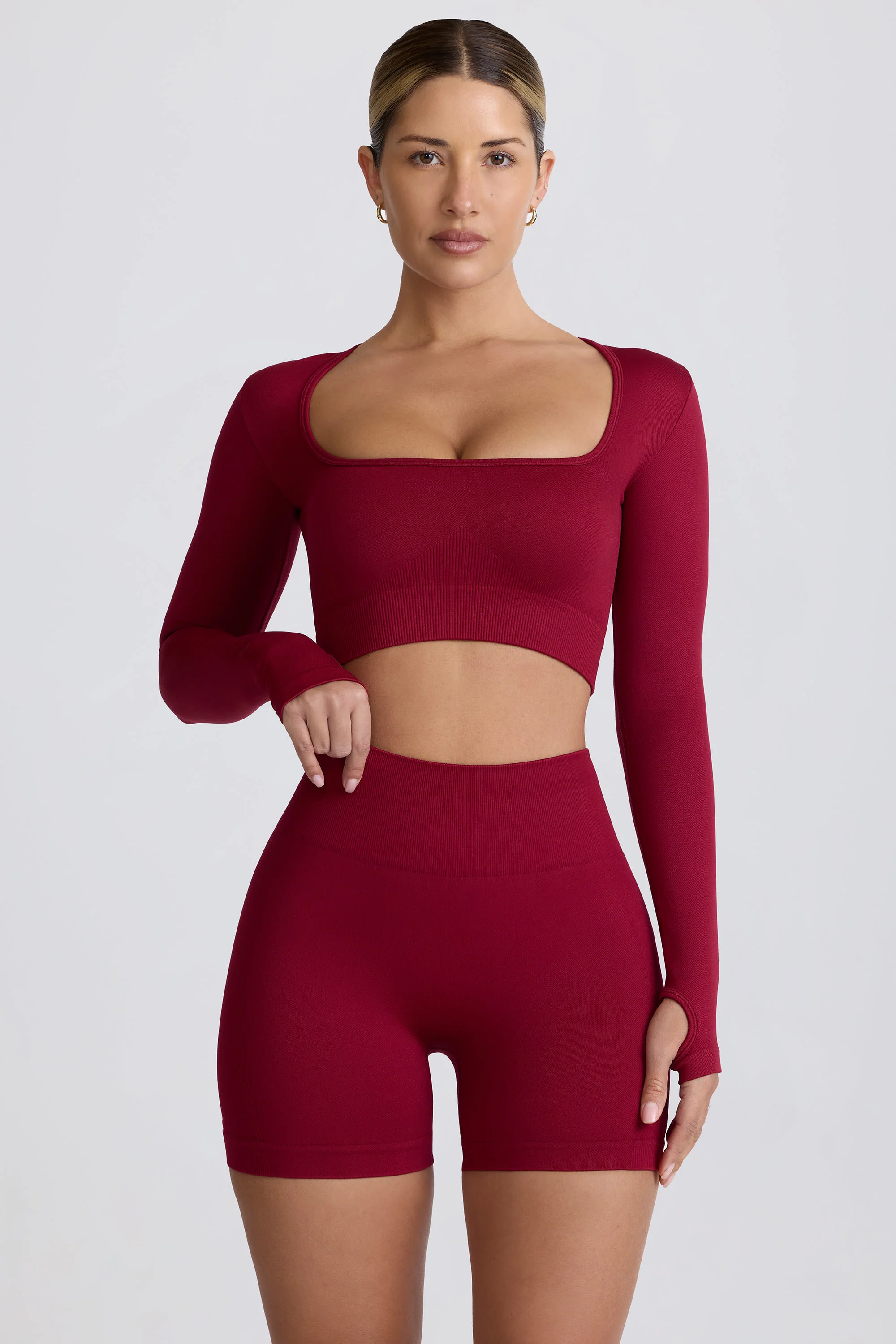 Super Sculpt Seamless Long-Sleeve Crop Top in Burgundy - Image 8