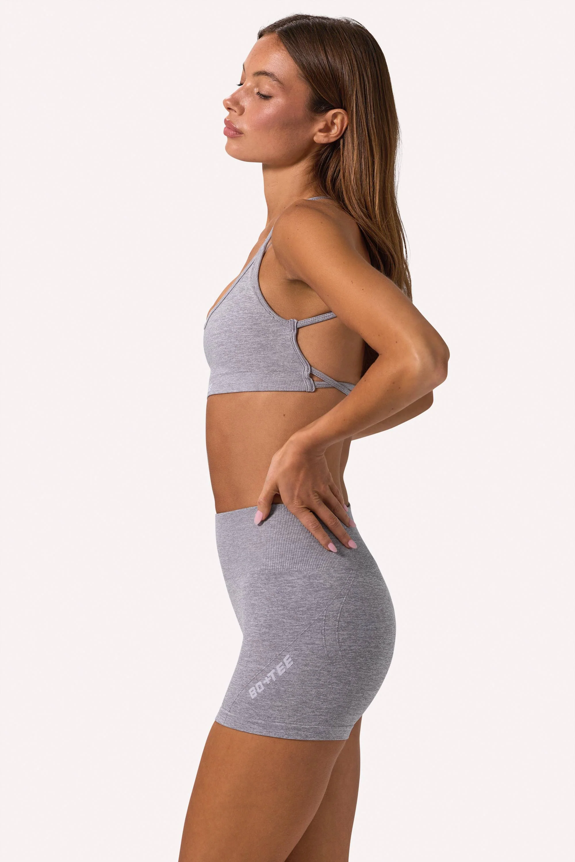 Super Sculpt Seamless Crossback Sports Bra in Grey Marl - Image 3