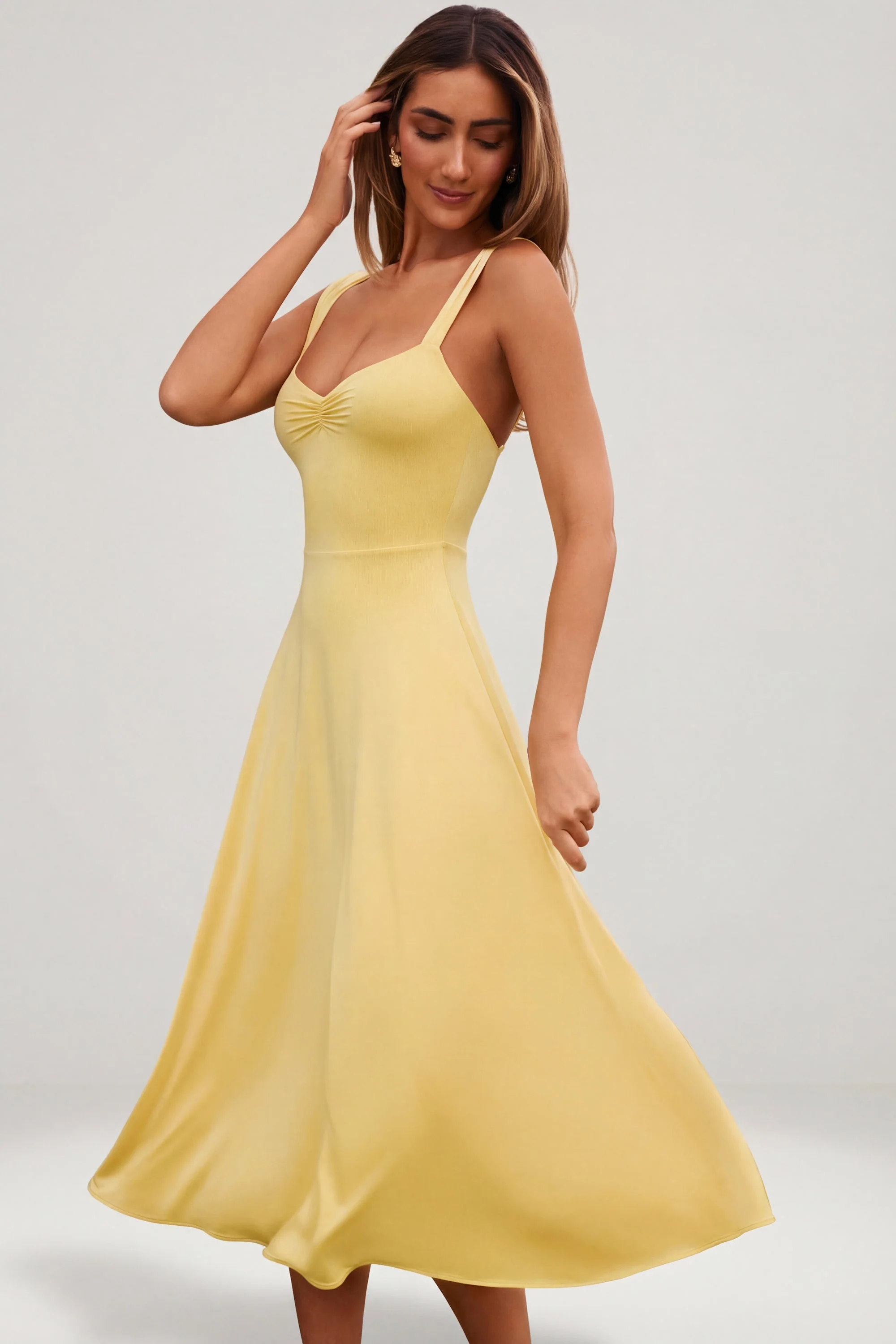 Sweetheart-Neck Ruched Midaxi Dress in Pastel Yellow - Image 4