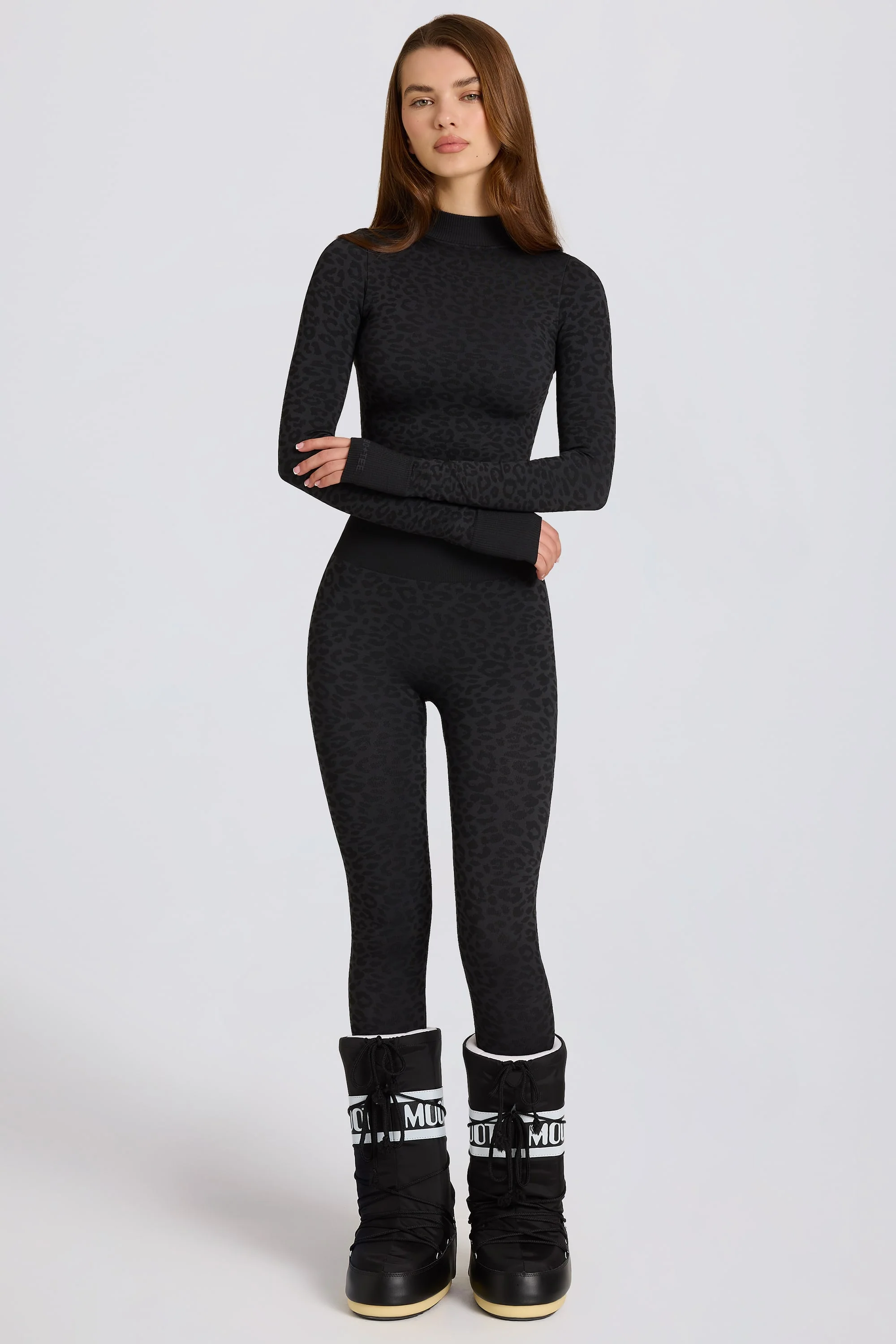 Thermal Base-Layer Leggings in Black Leopard - Image 5