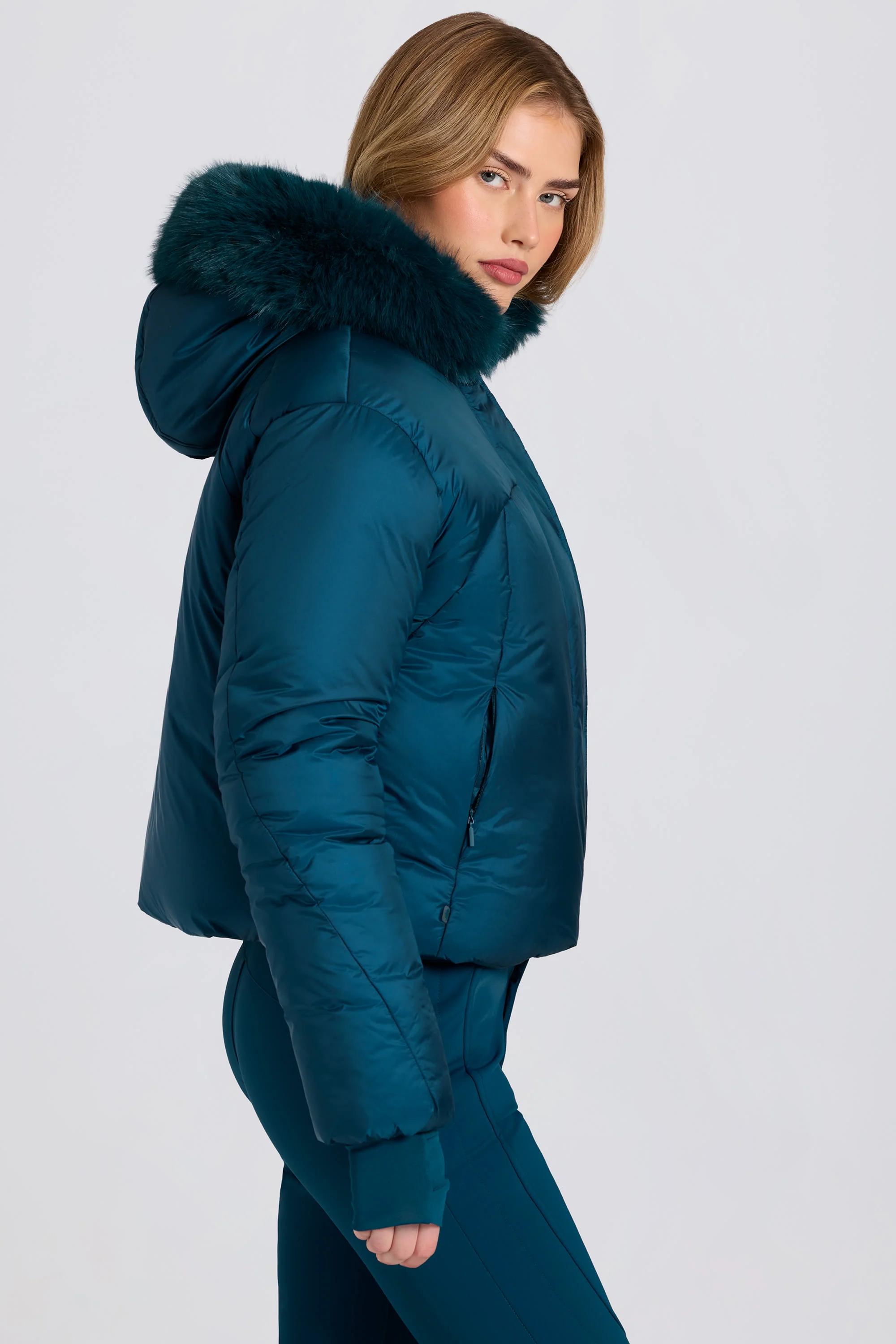 Waterproof Faux-Fur Hood Cropped Ski Jacket in Teal - Image 4