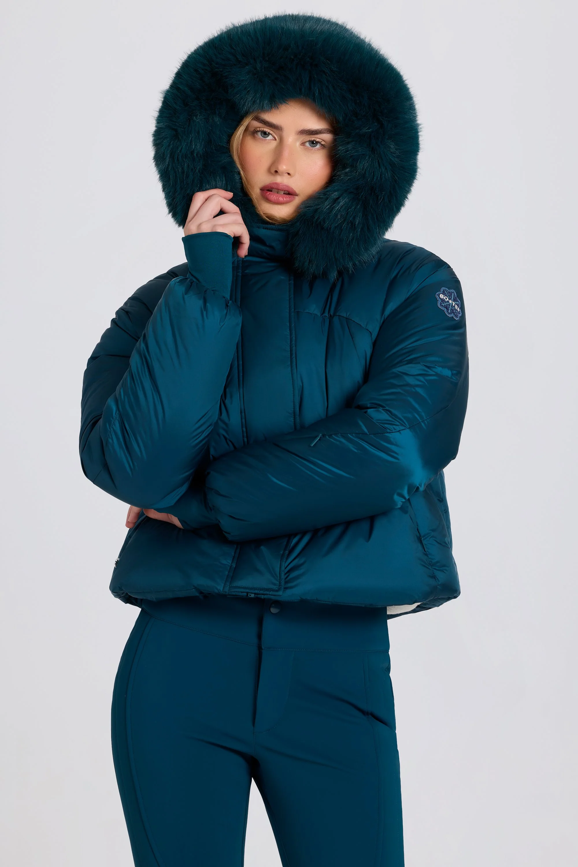 Waterproof Faux-Fur Hood Cropped Ski Jacket in Teal - Image 7