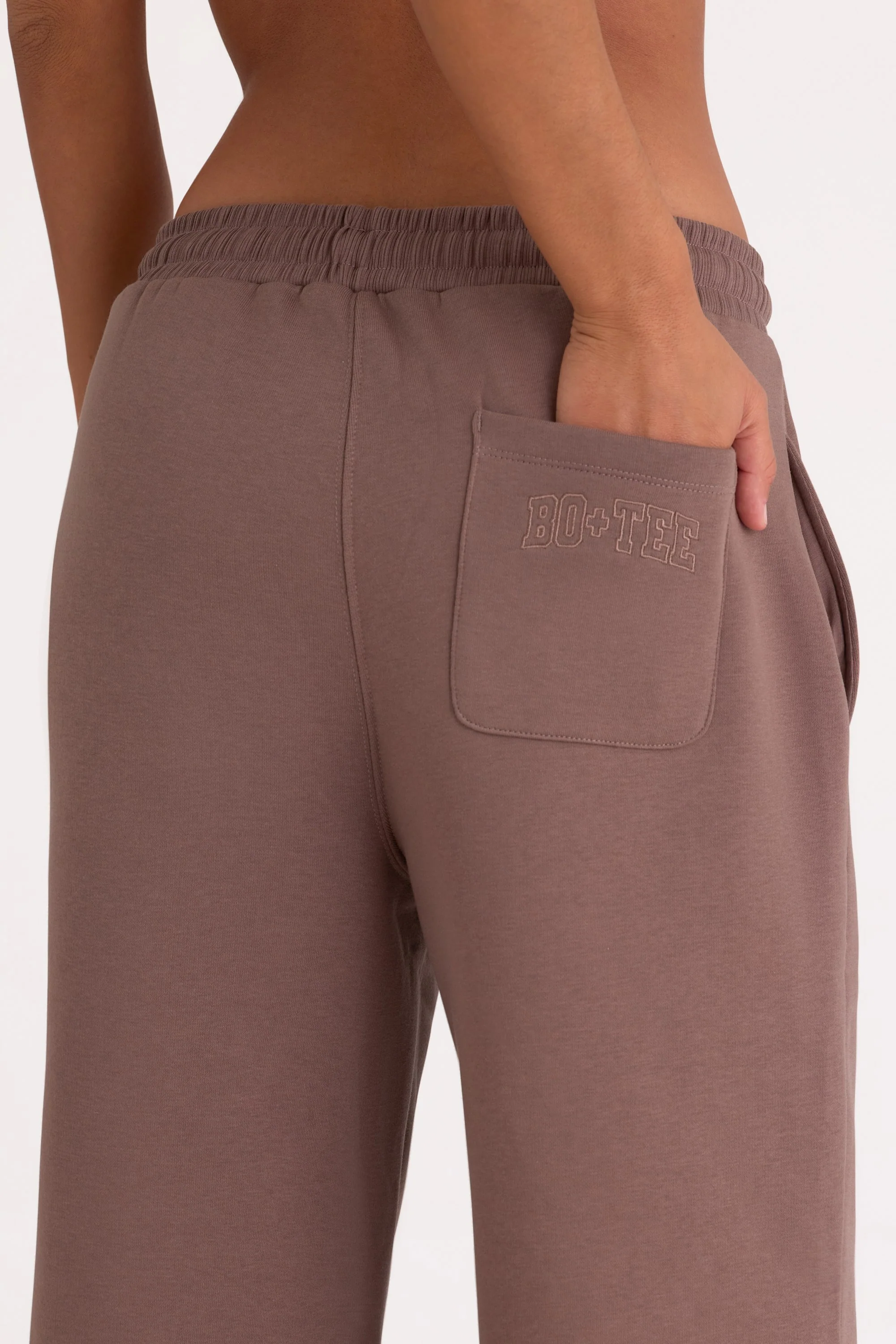 Brushed Jersey Wide-Leg Joggers in Cocoa - Image 6