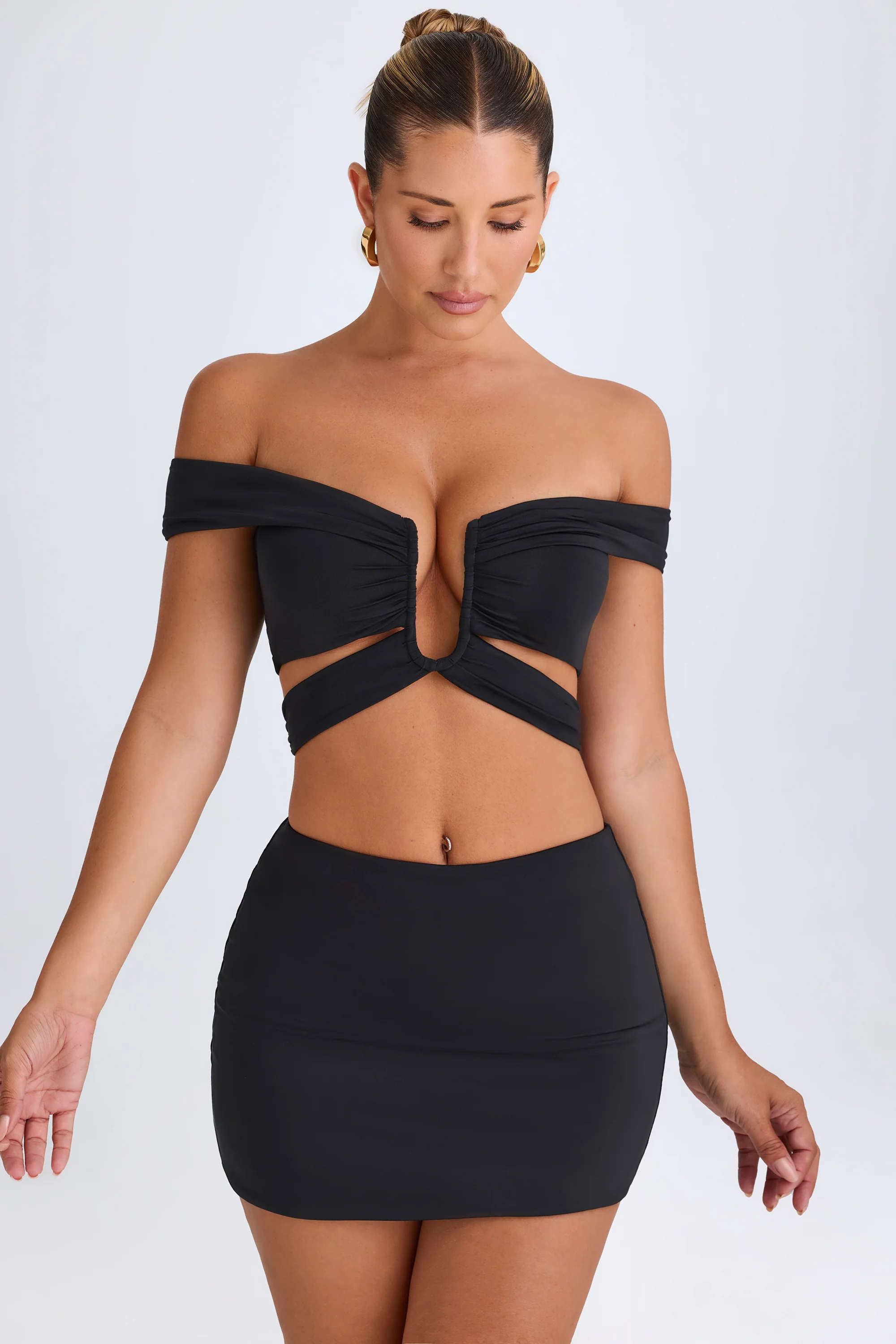 Cut-Out Off-Shoulder Crop Top in Black - Image 3